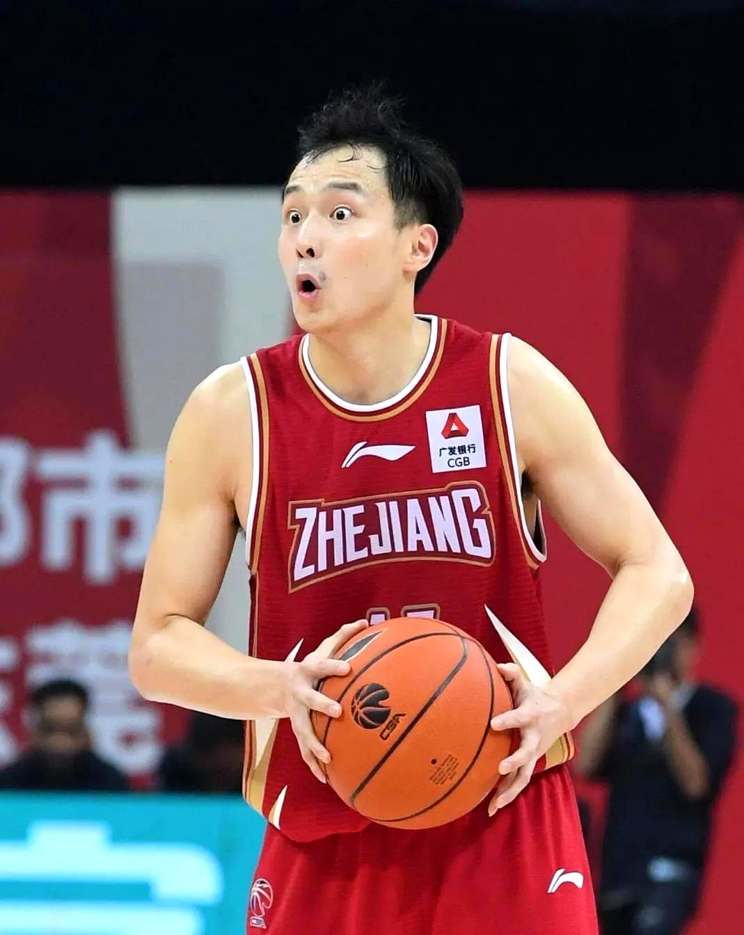 开云体育中国官网-关于山东男篮转会期造点机会，志在NBA总决赛名次提升，质疑声仍在，临场指挥获称赞的信息